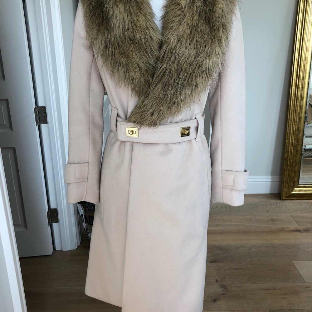 Coat - Picture 6 of 8